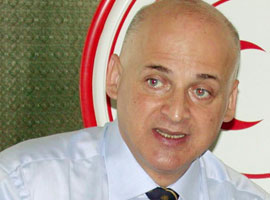 Hücresinde her gün saatlerce ağlıyor