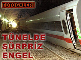 Hızlı trenin tuhaf kazası ! - KARELER