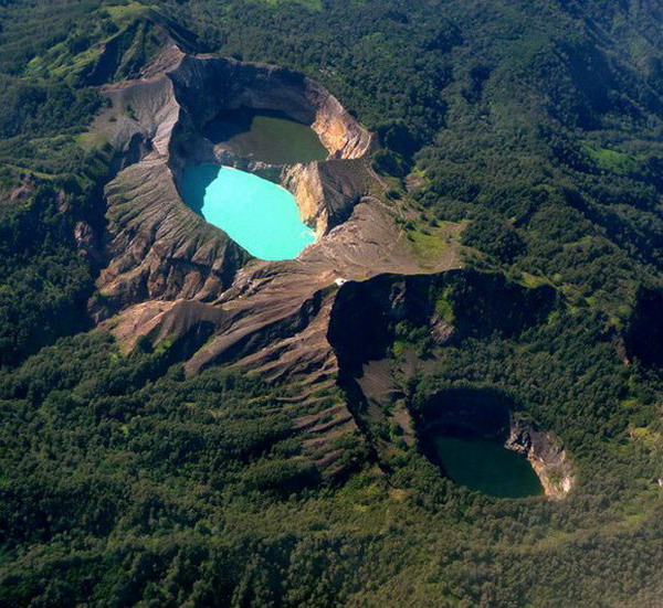 lokasi hiking dengan pemandangan indah di Indonesia lokasi hiking dengan pemandangan indah di Indonesia
